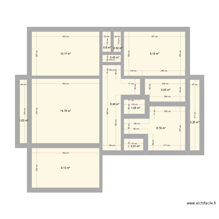 test. Plan de 14 pièces et 67 m2