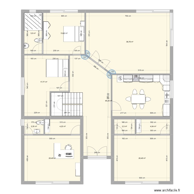 test. Plan de 11 pièces et 179 m2