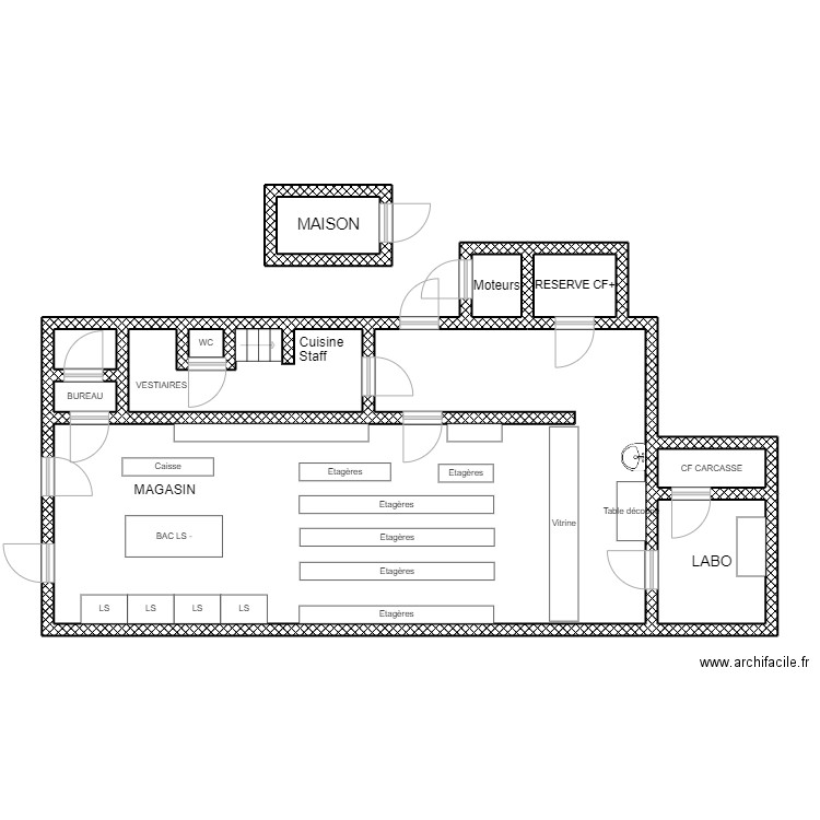 ADONIS ROYAL. Plan de 10 pièces et 85 m2