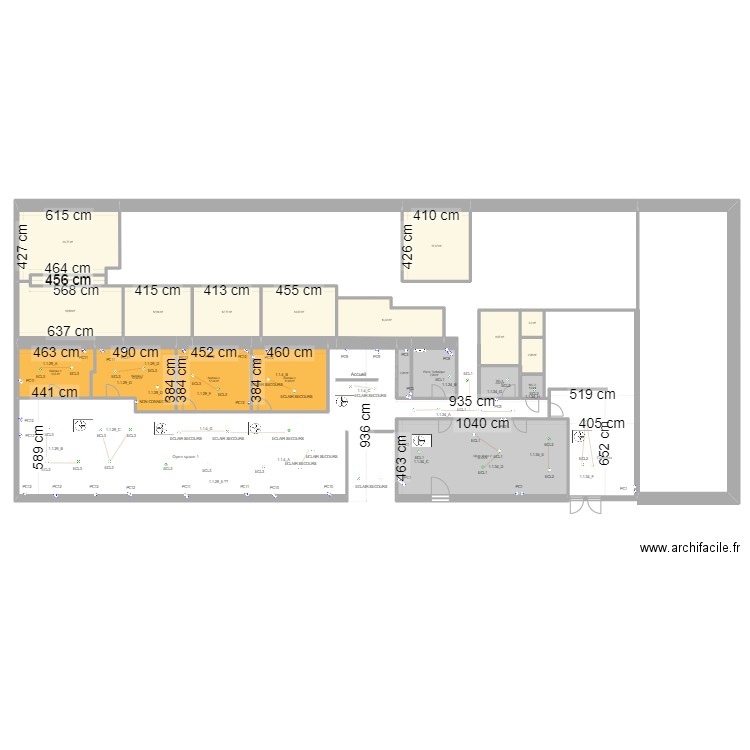 electricité et courants faibles. Plan de 20 pièces et 261 m2