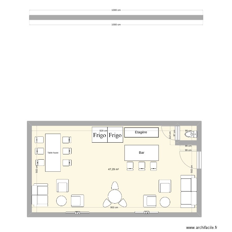 Club. Plan de 1 pièce et 47 m2