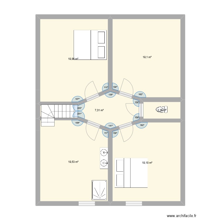 Etage CyrWag. Plan de 6 pièces et 87 m2