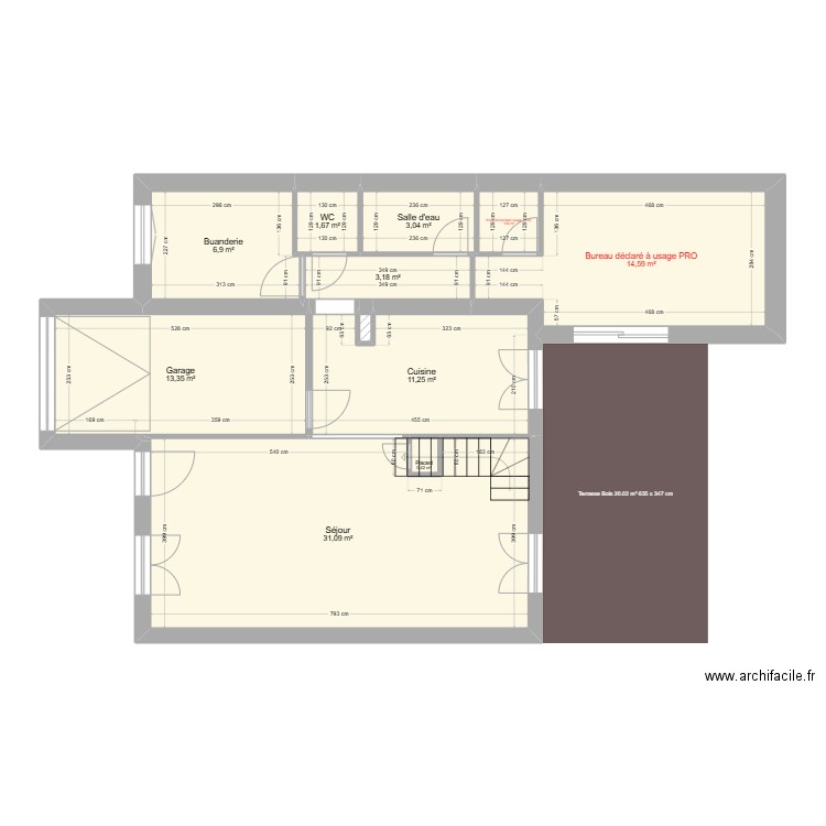 RDC. Plan de 11 pièces et 87 m2