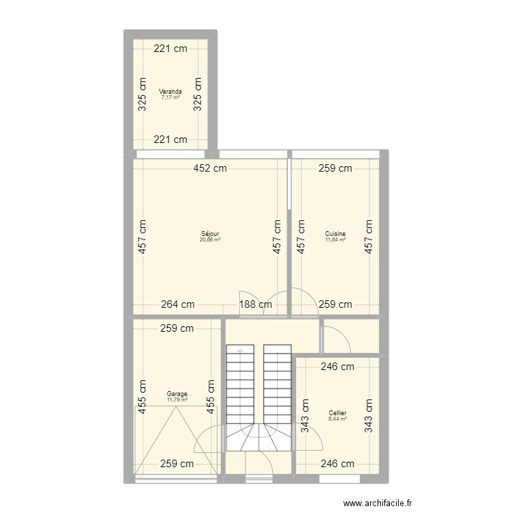 RDC. Plan de 6 pièces et 71 m2