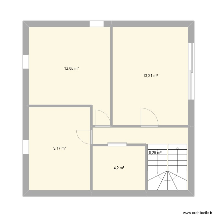 etage. Plan de 5 pièces et 45 m2