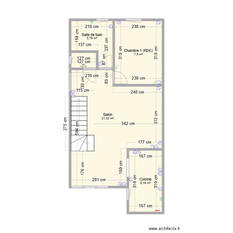 RDC. Plan de 5 pièces et 39 m2