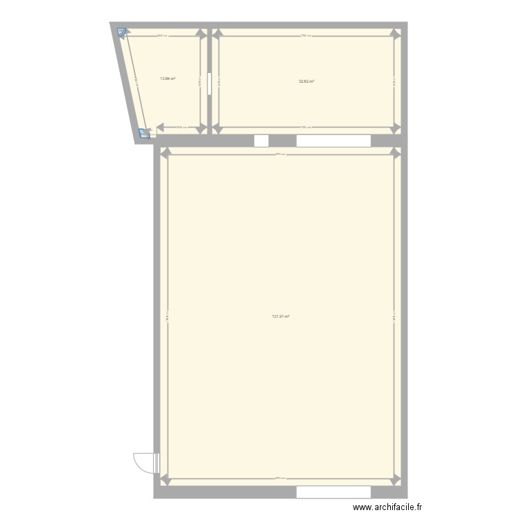 Café vierge. Plan de 3 pièces et 178 m2