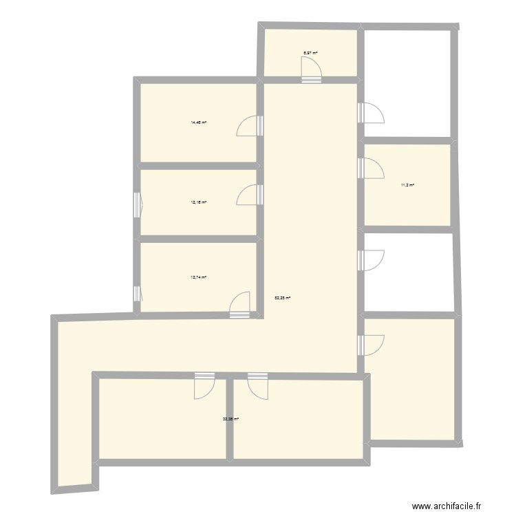 bureau. Plan de 7 pièces et 172 m2