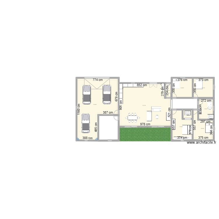 CT24. Plan de 9 pièces et 221 m2