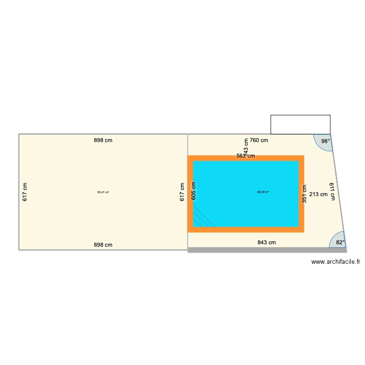 Piscine LOLO 2. Plan de 2 pièces et 104 m2