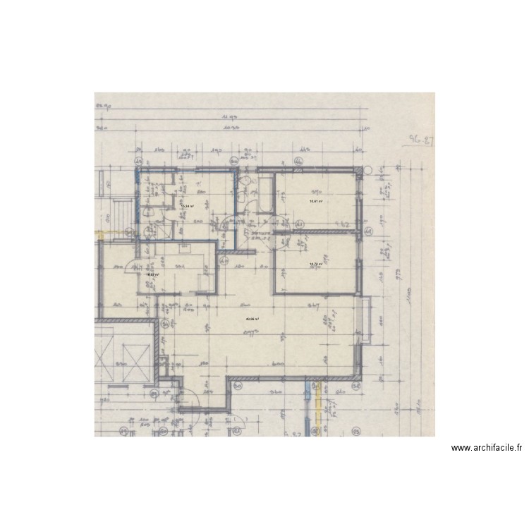 pinkas 76. Plan de 5 pièces et 103 m2