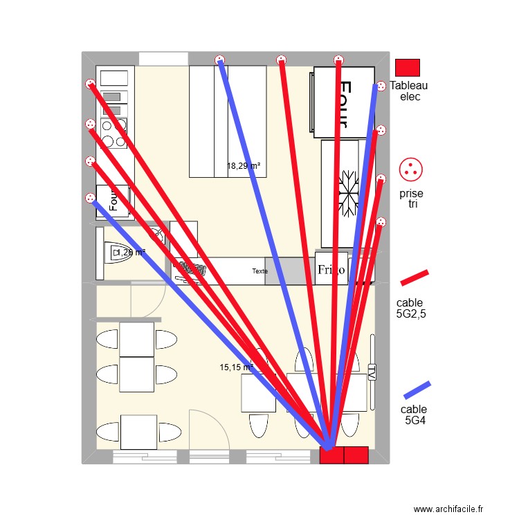 la casa TRIPHASE. Plan de 3 pièces et 35 m2