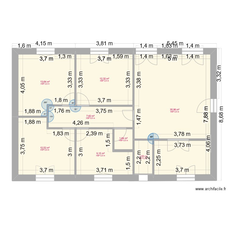 plan de maison. Plan de 8 pièces et 95 m2