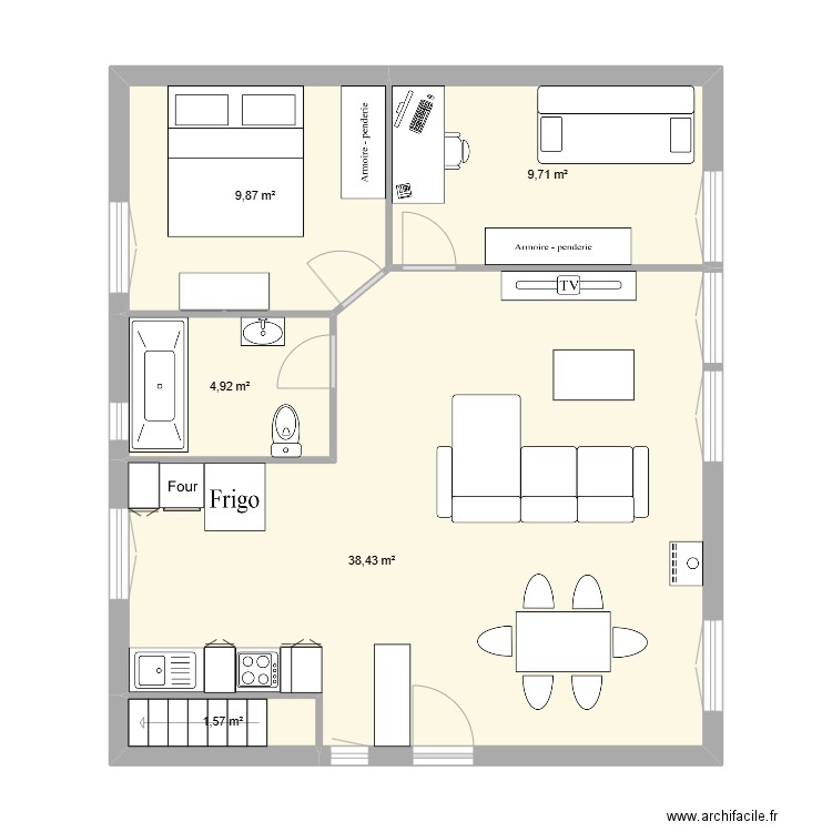 Grande chambres sans couloir. Plan de 5 pièces et 65 m2