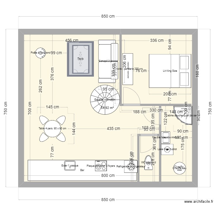 RDC. Plan de 1 pièce et 55 m2