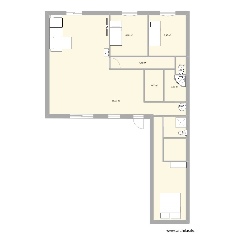 MAISON. Plan de 7 pièces et 97 m2