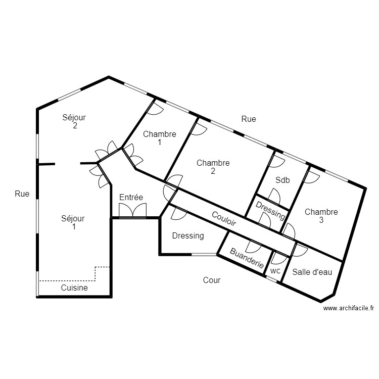 Petit.. Plan de 3 pièces et 243 m2