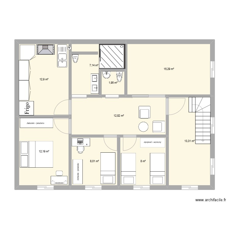 281. Plan de 8 pièces et 92 m2