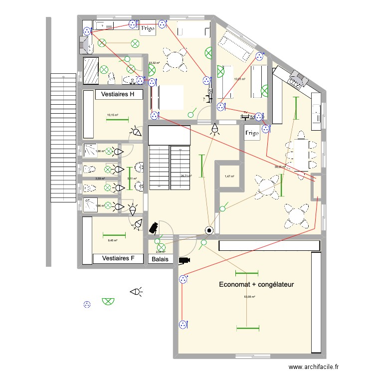 Bâtiment employés R+1. Plan de 13 pièces et 200 m2