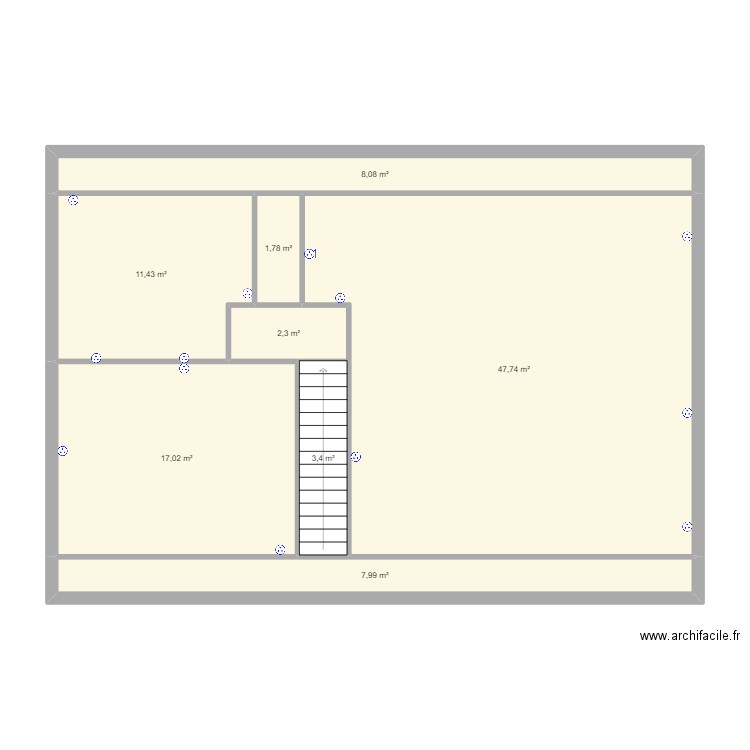 etage plemet. Plan de 8 pièces et 100 m2