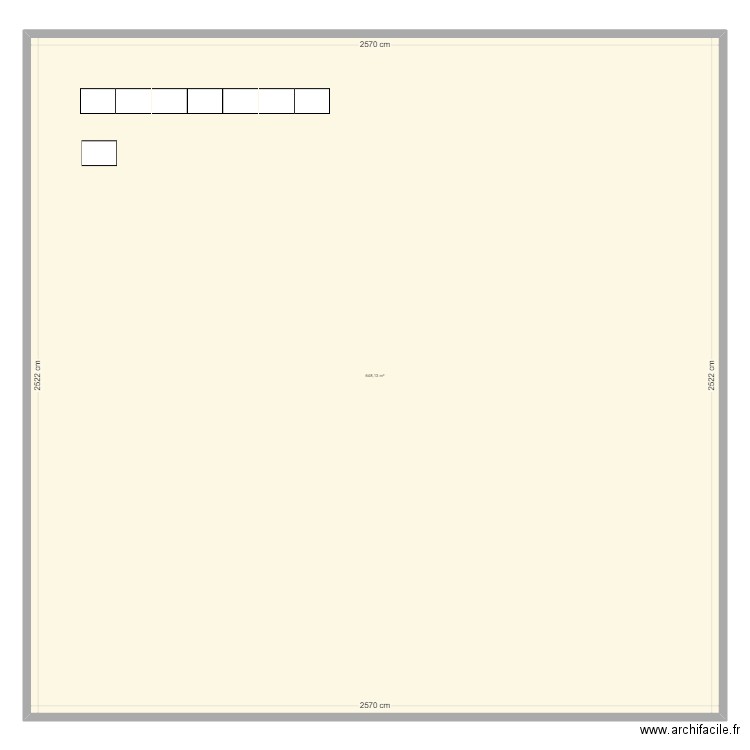 magasinav. Plan de 1 pièce et 648 m2