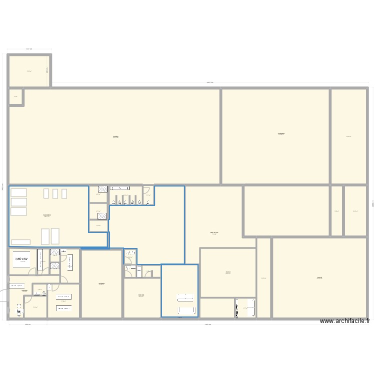 ESSSAI 3. Plan de 32 pièces et 1314 m2