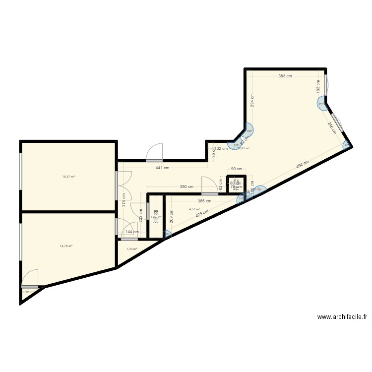 179 RDF. Plan de 7 pièces et 75 m2