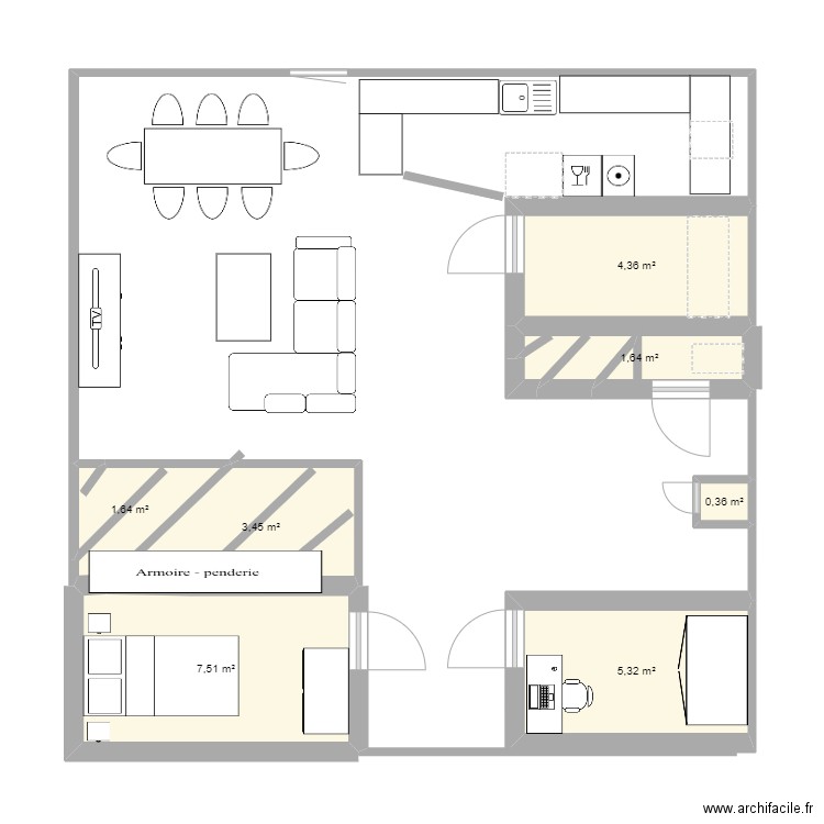 BOURGOGNE. Plan de 7 pièces et 24 m2