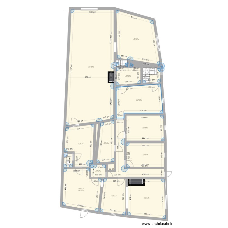 St Christo. Plan de 16 pièces et 235 m2