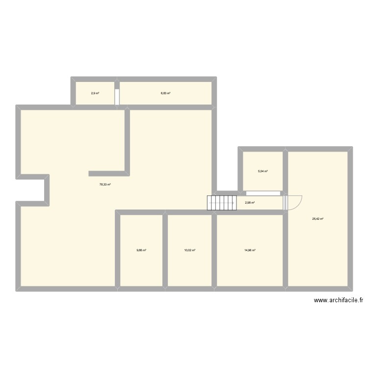 institut. Plan de 9 pièces et 156 m2