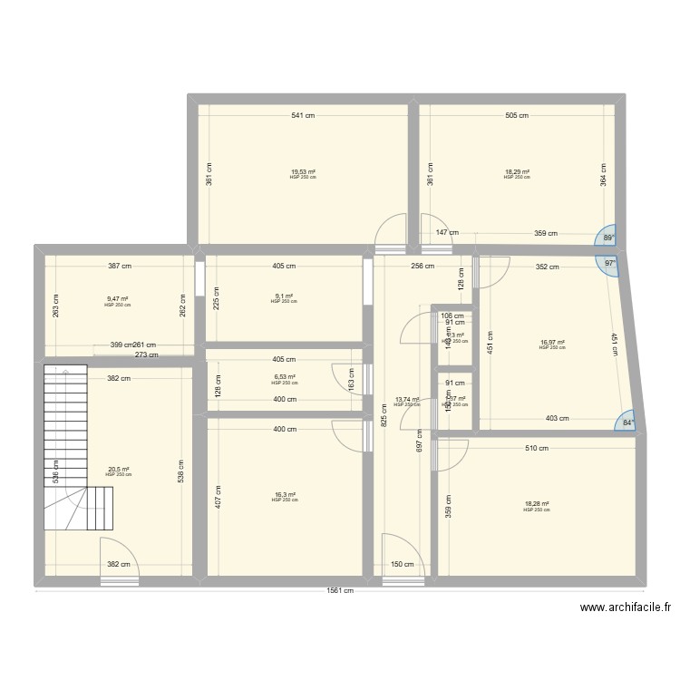 kots. Plan de 16 pièces et 431 m2