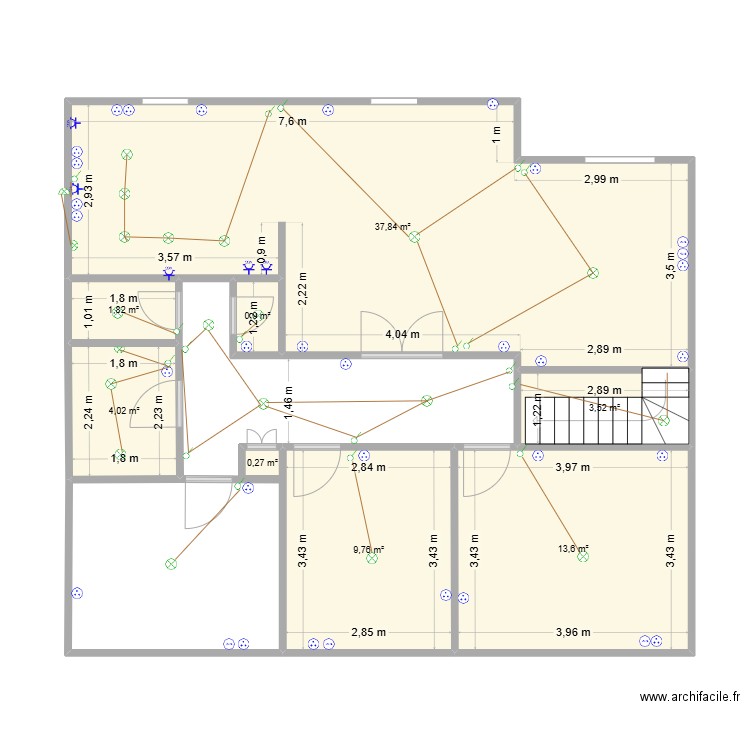 Richard. Plan de 8 pièces et 72 m2