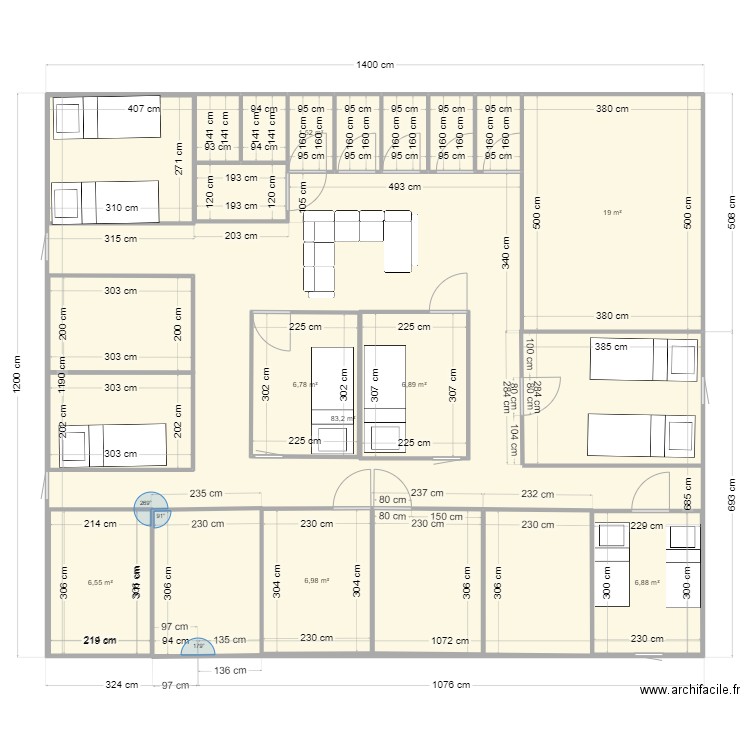 Version 2. Plan de 16 pièces et 210 m2