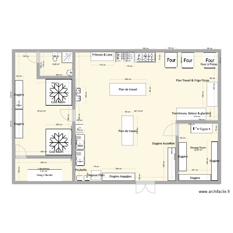 Cuisine Nam Phak Retreat. Plan de 5 pièces et 139 m2