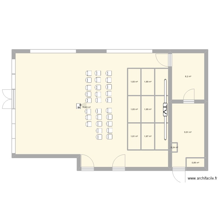 auditorieum. Plan de 11 pièces et 107 m2