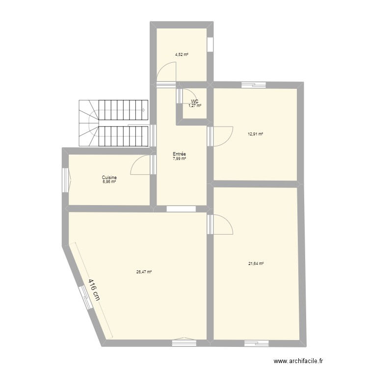 centre . Plan de 7 pièces et 82 m2