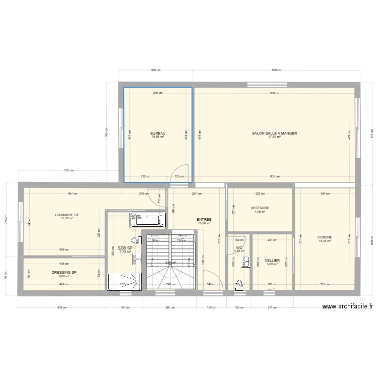 1 RDC ARRIERE. Plan de 11 pièces et 134 m2