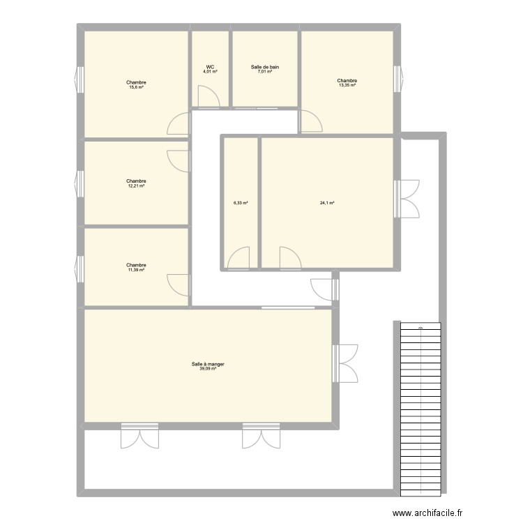 Peyruis 1er etage. Plan de 9 pièces et 133 m2