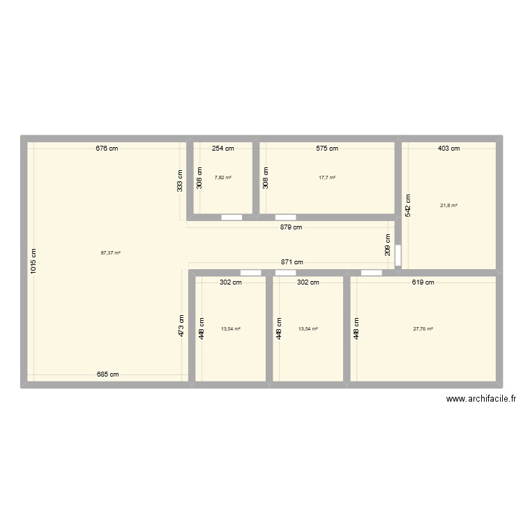 STAGE. Plan de 7 pièces et 190 m2