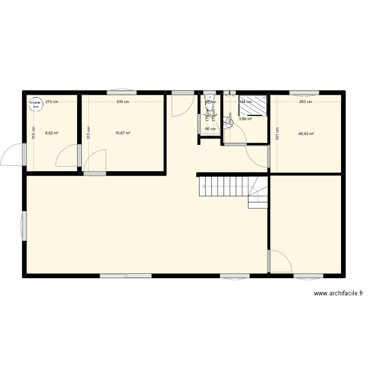 Maison. Plan de 5 pièces et 32 m2