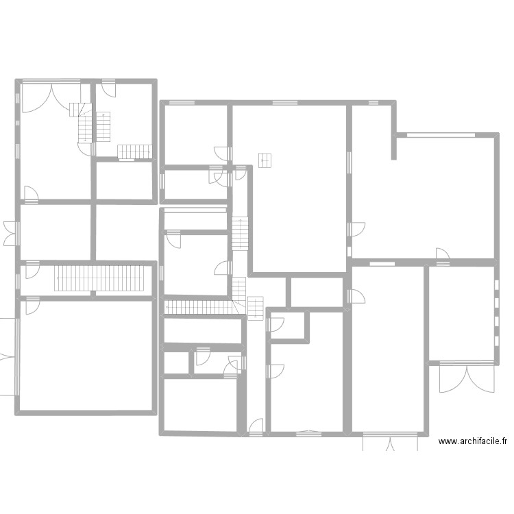 MOUSTIERS. Plan de 15 pièces et 277 m2