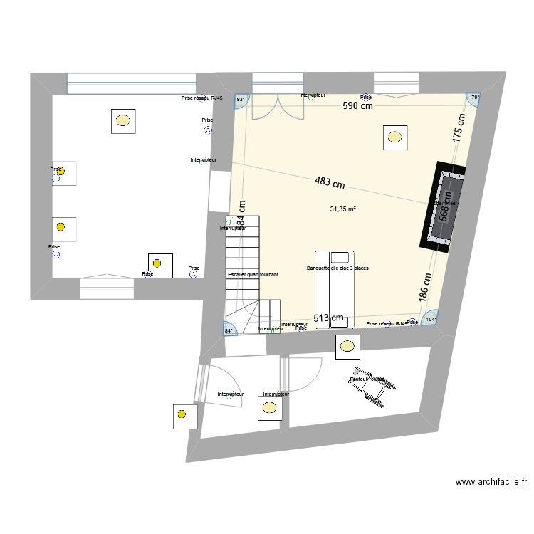 JUVAT. Plan de 1 pièce et 31 m2