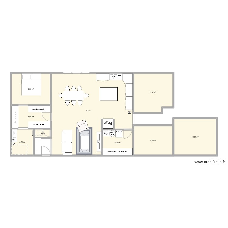 plan maison. Plan de 9 pièces et 110 m2