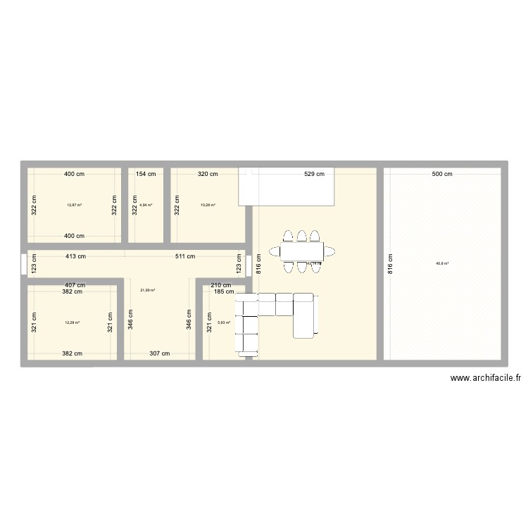 Logement. Plan de 8 pièces et 152 m2