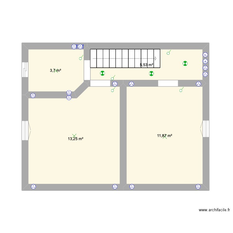 Maison Etage. Plan de 4 pièces et 34 m2