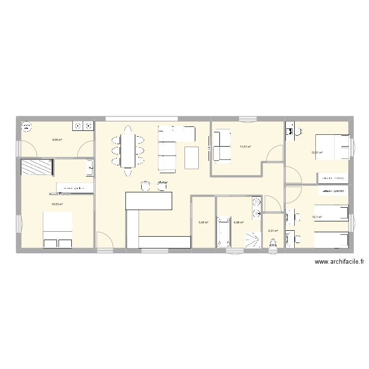 Maison. Plan de 9 pièces et 123 m2