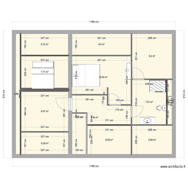 R2_essaie. Plan de 14 pièces et 89 m2