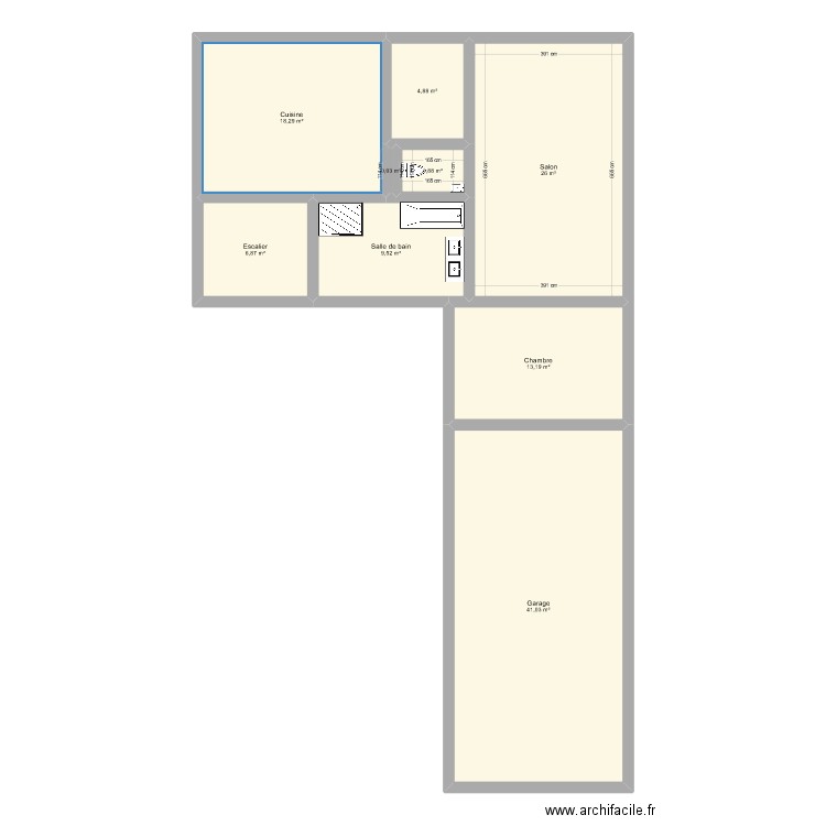 maison base. Plan de 9 pièces et 122 m2