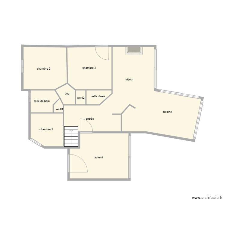 471 am2 rdc. Plan de 9 pièces et 31 m2