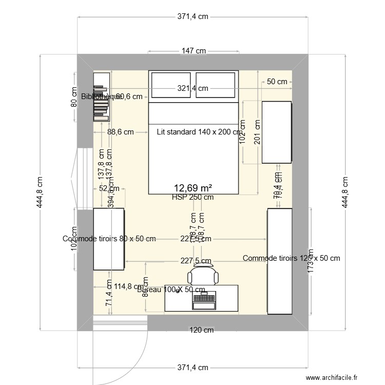 hambre amis. Plan de 1 pièce et 13 m2